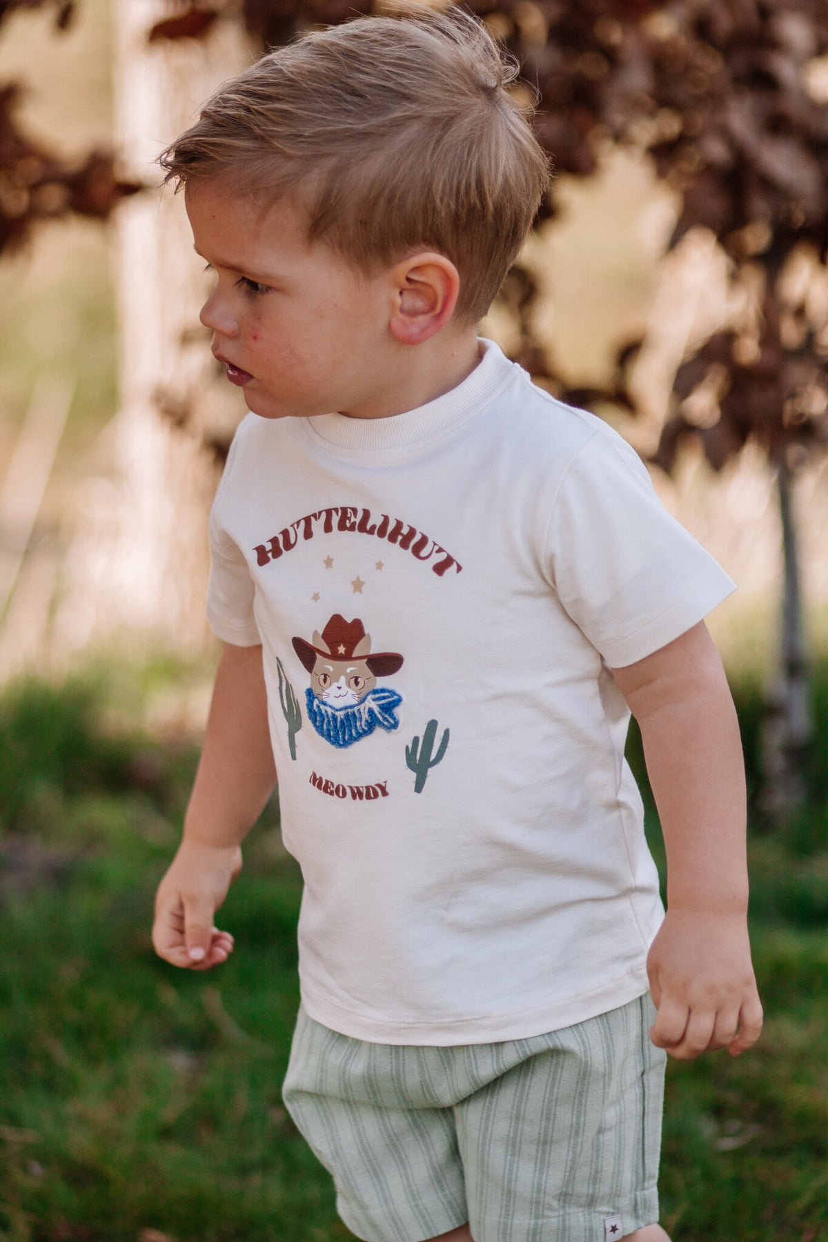 Huttelihut T-shirt jongen SS Antique White (gebroken wit)