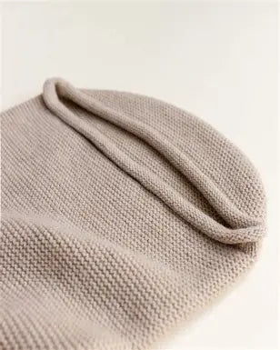 Hvid baby Cocoon Sand zandkleur