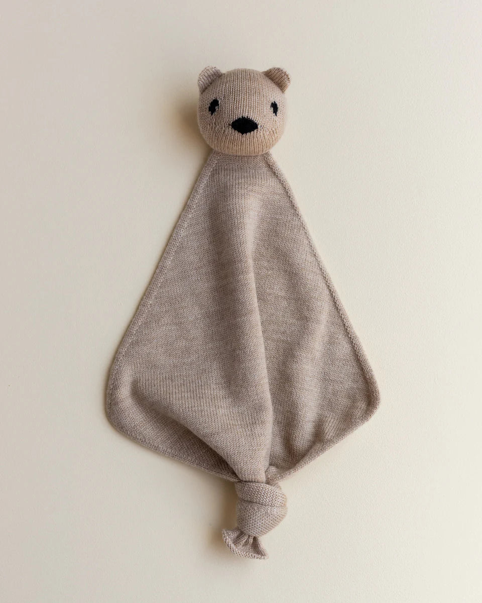 Hvid knuffel baby Teddy Tokki Sand zandkleur