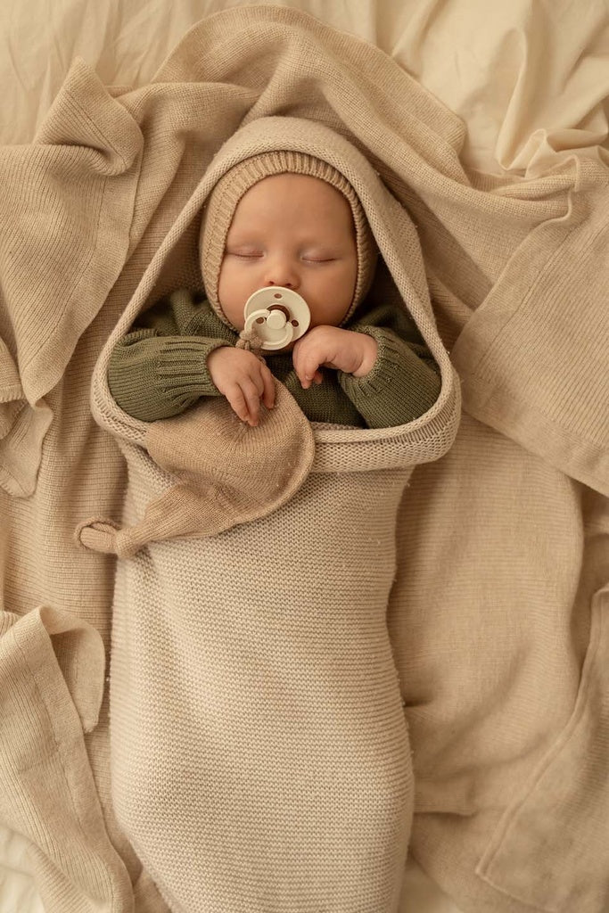 Hvid speendoekje baby Titi Comforter Sand zandkleur