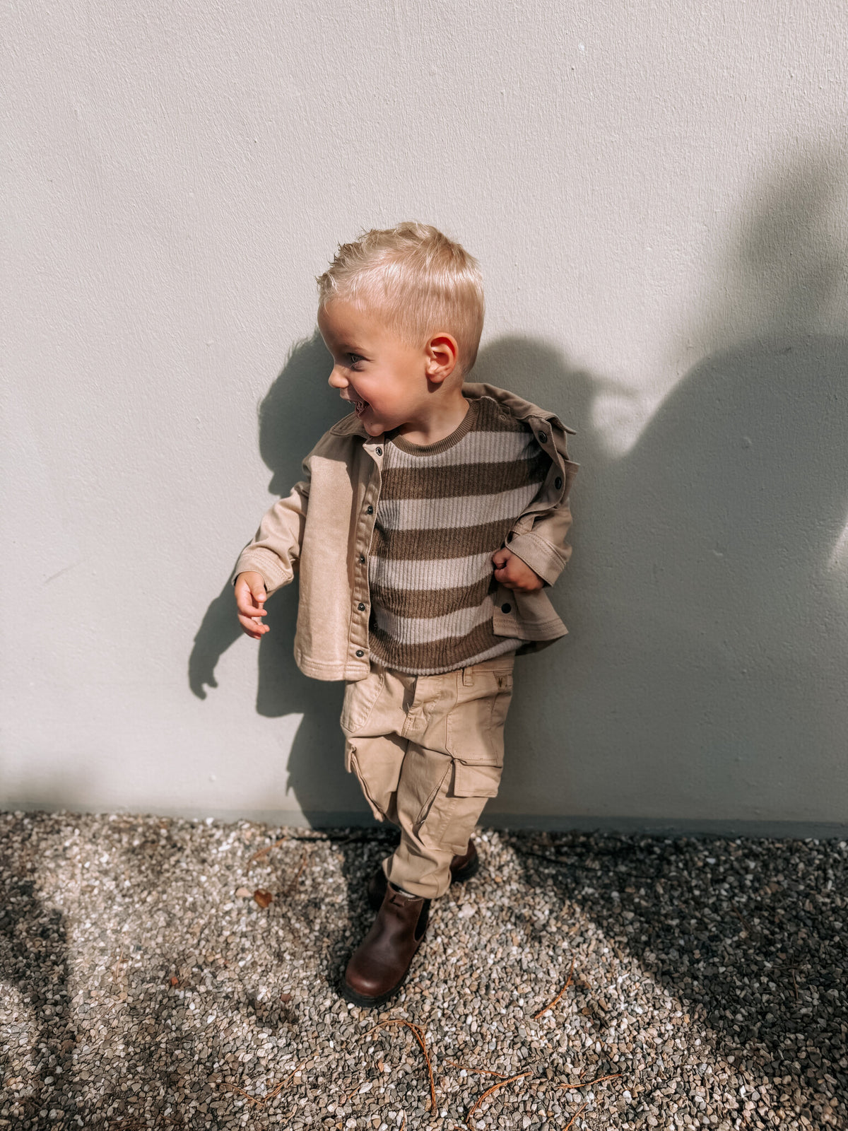 LEVV broek jongen Tyler pants Sand zandkleur