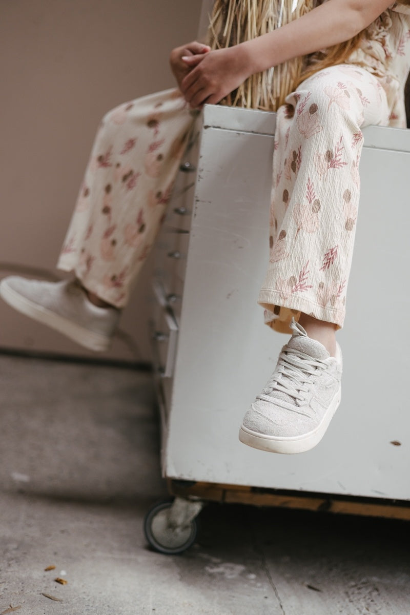 LEVV broek meisje Suus Pink Leaves roze met bladerenprint