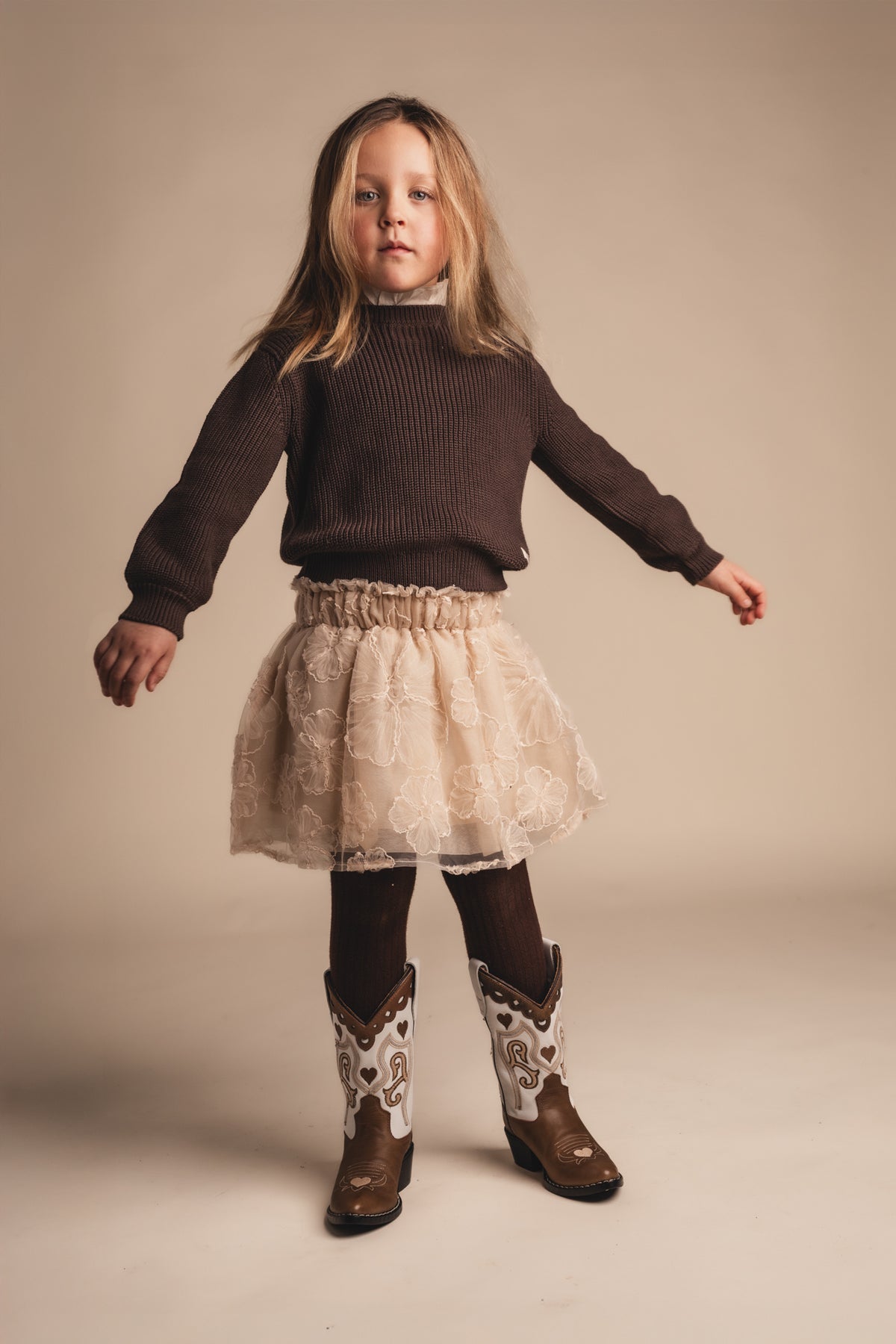 BAJE gebreide sweater meisje Mai Brown Choco (chocoladebruin)