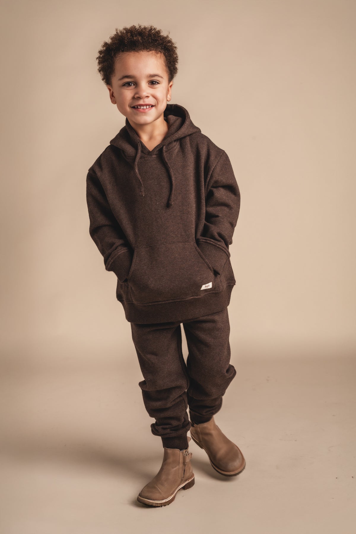 BAJE jogger jongen Port Brown Choco (chocoladebruin)