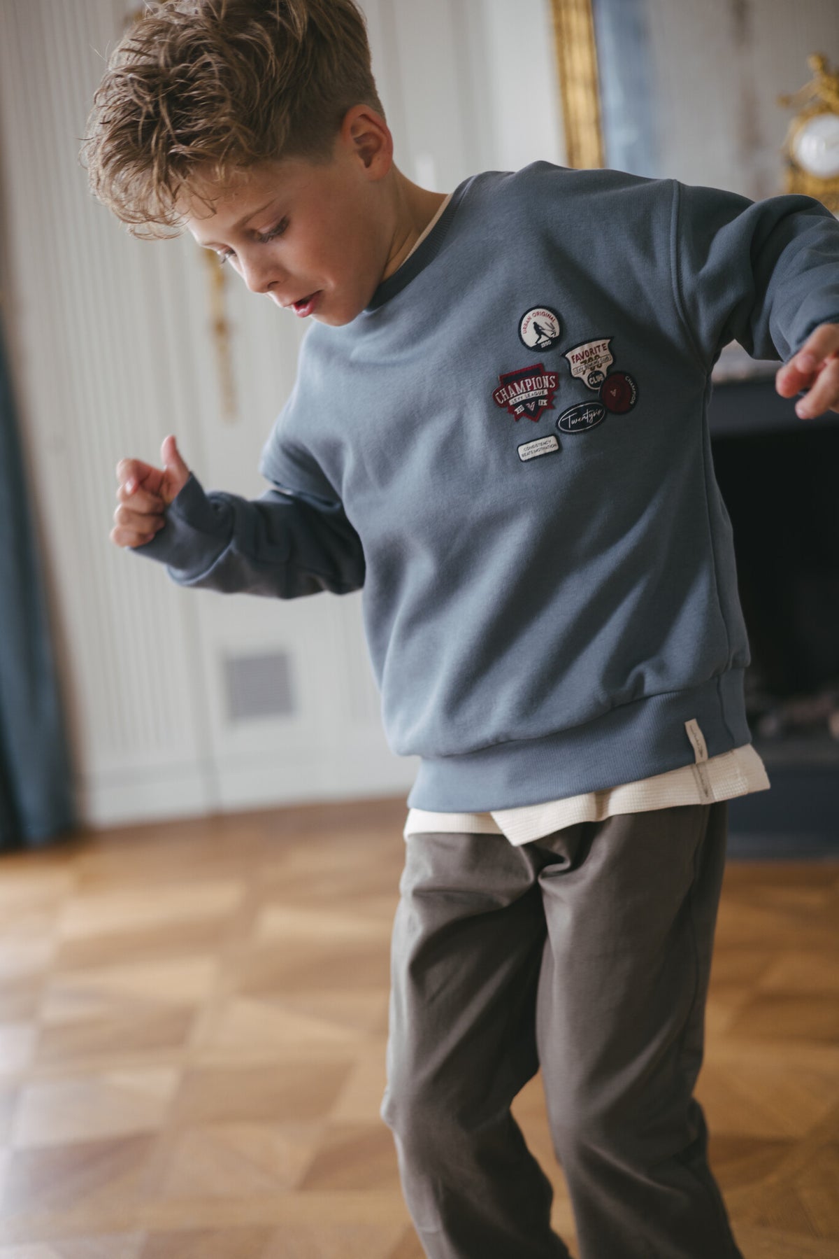LEVV sweater jongen Dawson Mid Blue (middelblauw)