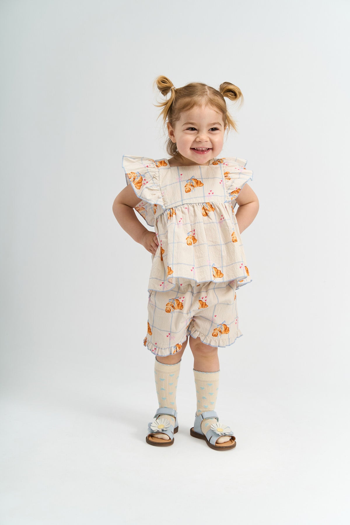 The New korte broek kind Silke Gardenia AOP
