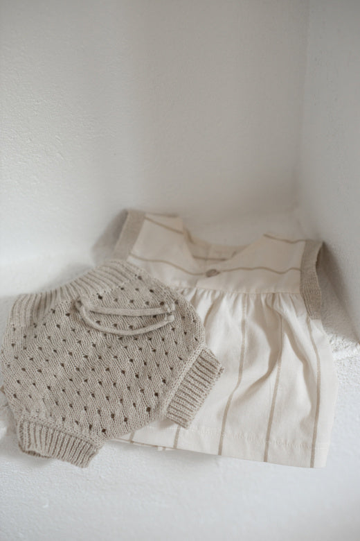 1+ IN THE FAMILY top baby Dunia off white wit
