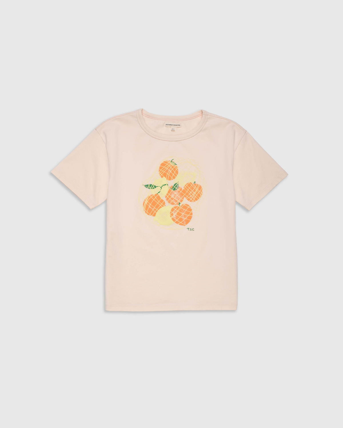 The Sunday Collective T-shirt meisje Organic Weekend Tee Peach Mix Fruit perzik met fruitprint