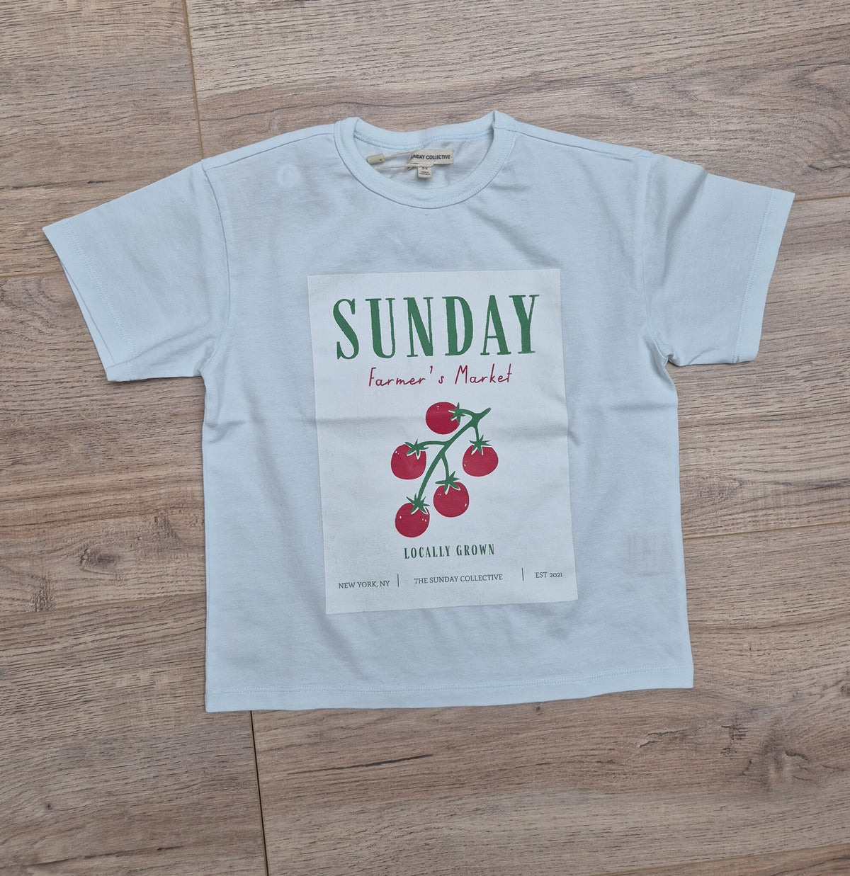 The Sunday Collective T-shirt kind Organic Weekend Tee Sky Blue lichtblauw