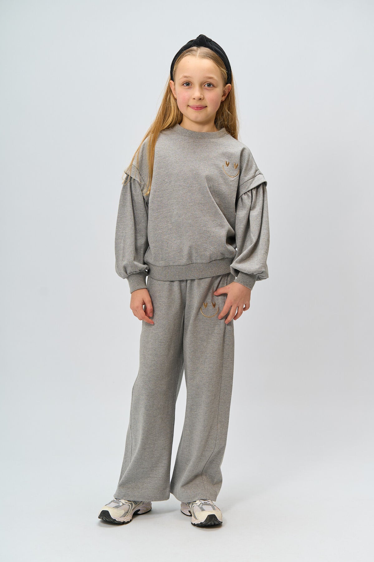 The New sweatshirt kind Renata Glitter Light Grey Melange (lichtgrijs gemêleerd)